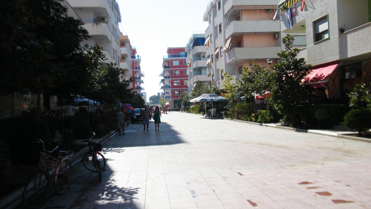 Hotel Aquarius Velipoje Ngoại thất bức ảnh
